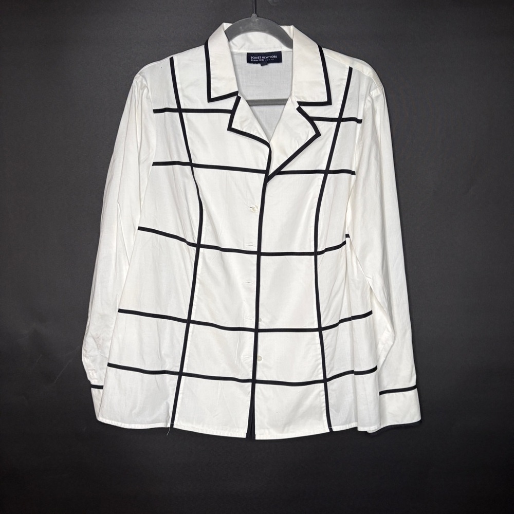 Jones New York White Collared Button Down With Black Grid Pattern Size 1X